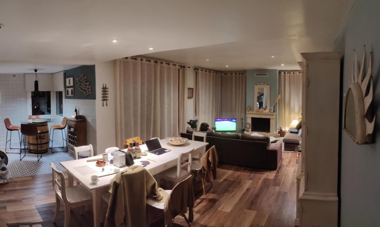 Villa Mas Sopes Sant Pere Pescador Bagian luar foto