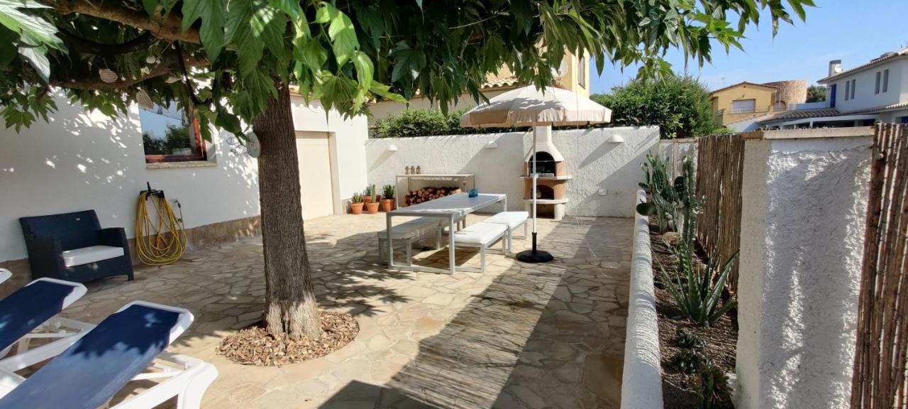 Villa Mas Sopes Sant Pere Pescador Bagian luar foto